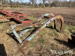 камнеуборочная машина Fiskars Stenbrytare med trepunktsfäste